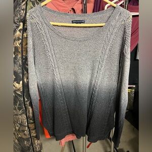 🌸3/$10) American Eagle Gray Lightweight Color Gradient Sweater with Weave Ombre